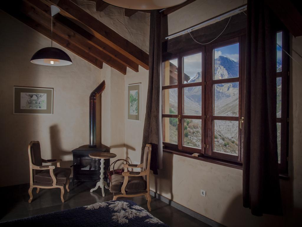 Casa Rural La Cabaña del Valleyu Sotres Habitación foto